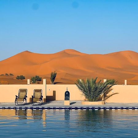 Hotel Camping Les Roses Des Dunes & Piscine เมอร์ซูกา ภายนอก รูปภาพ