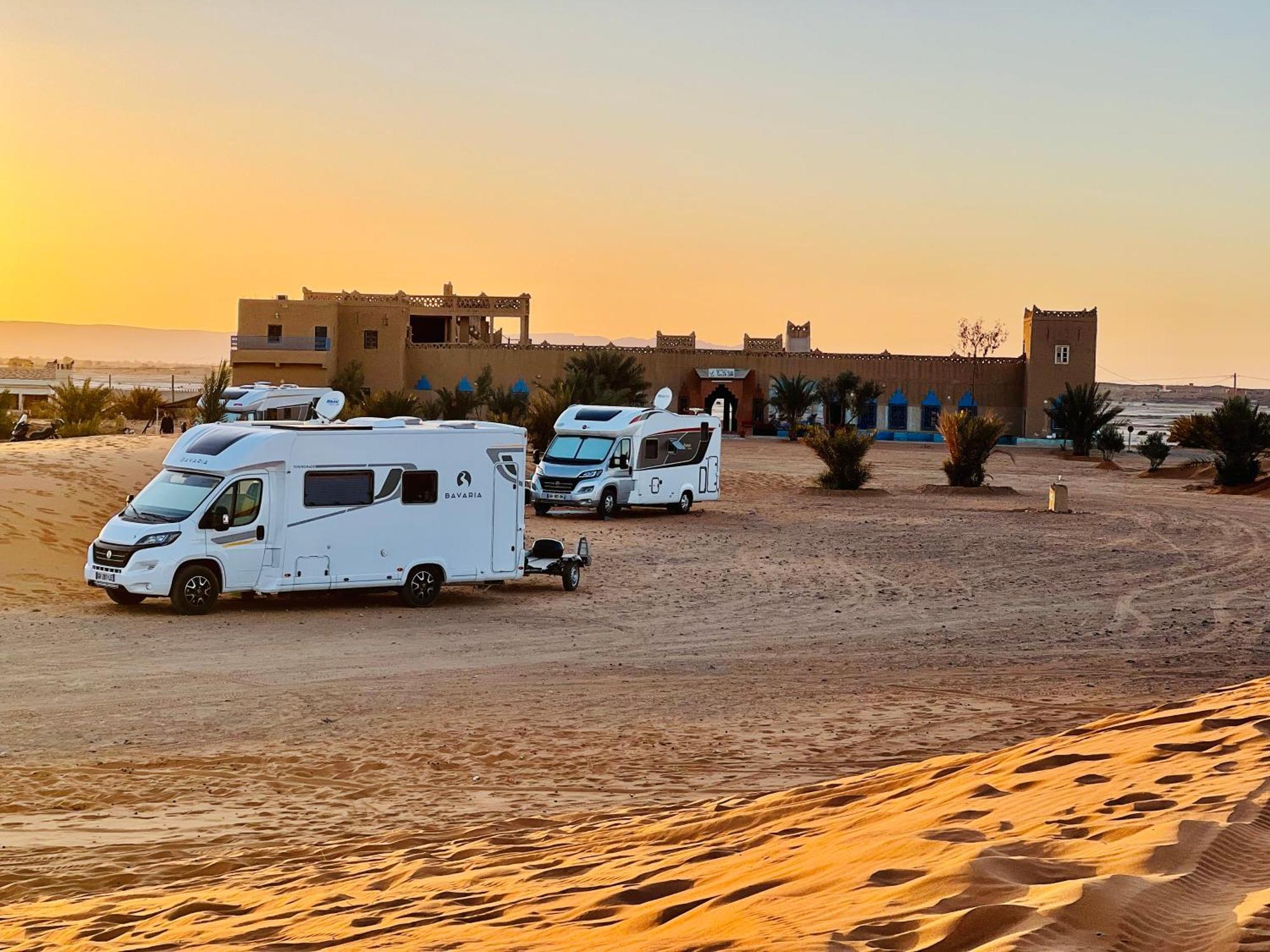 Hotel Camping Les Roses Des Dunes & Piscine เมอร์ซูกา ภายนอก รูปภาพ