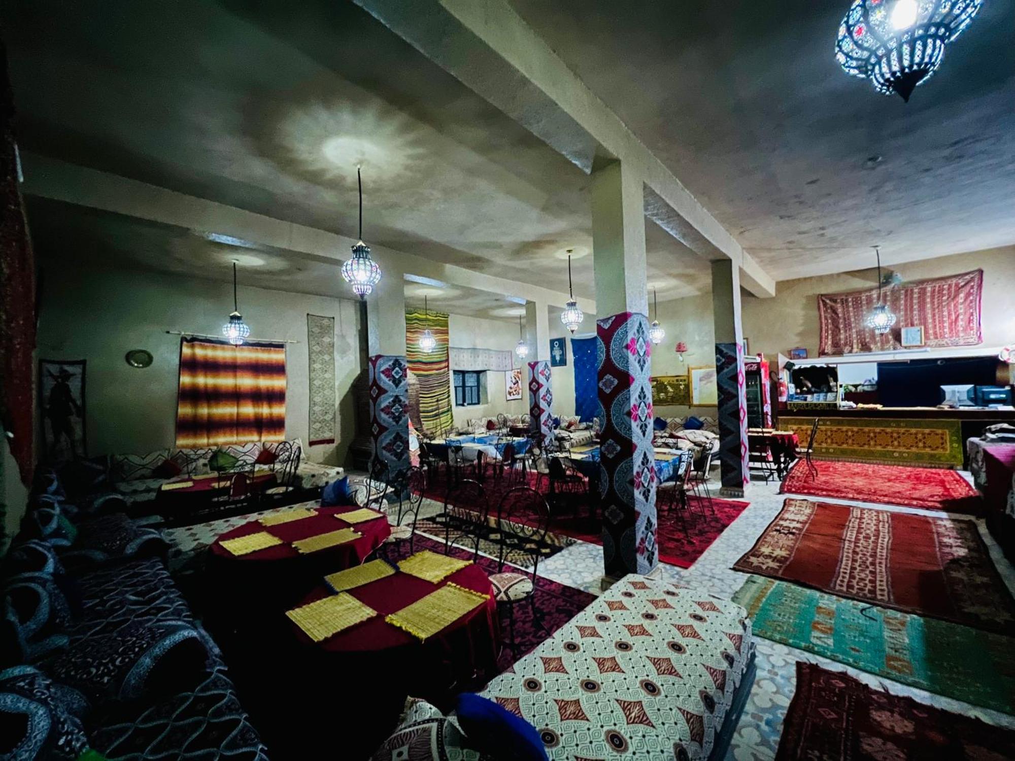 Hotel Camping Les Roses Des Dunes & Piscine เมอร์ซูกา ภายนอก รูปภาพ