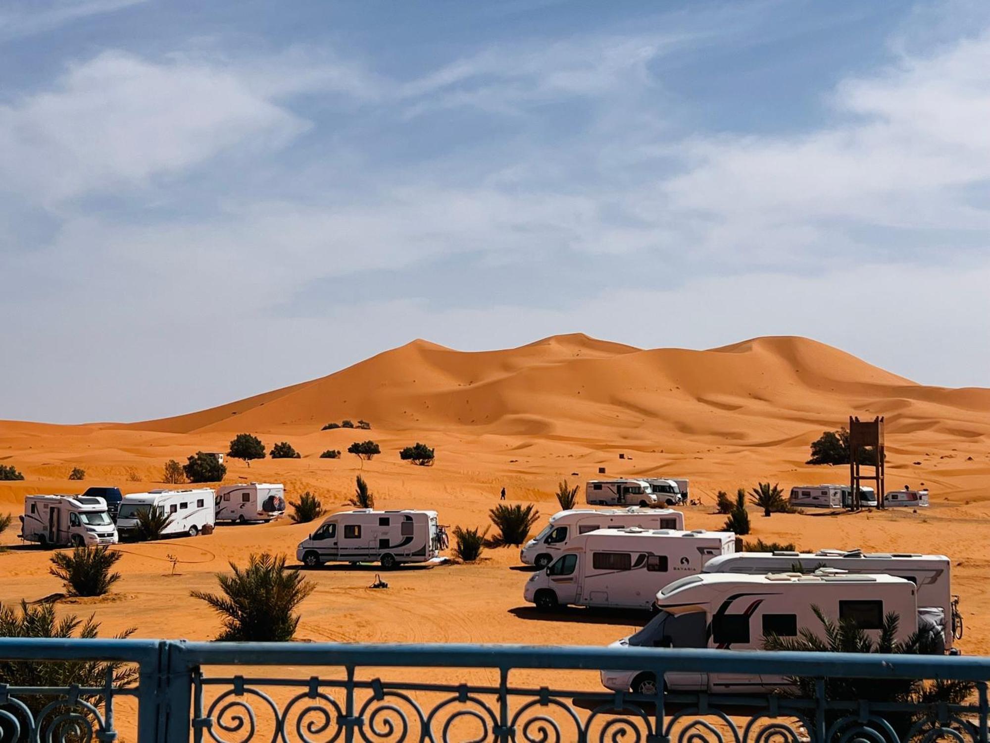 Hotel Camping Les Roses Des Dunes & Piscine เมอร์ซูกา ภายนอก รูปภาพ