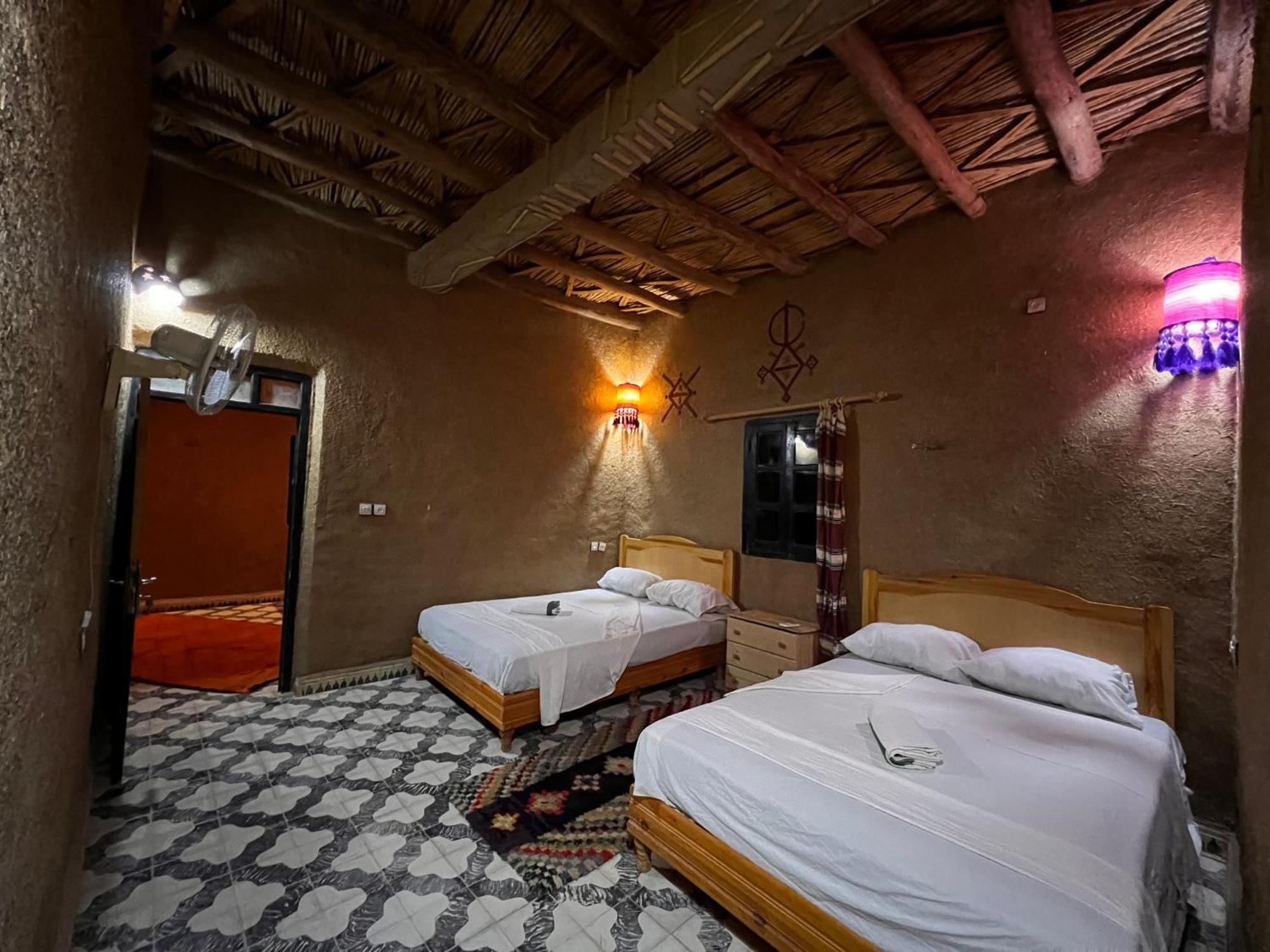 Hotel Camping Les Roses Des Dunes & Piscine เมอร์ซูกา ภายนอก รูปภาพ