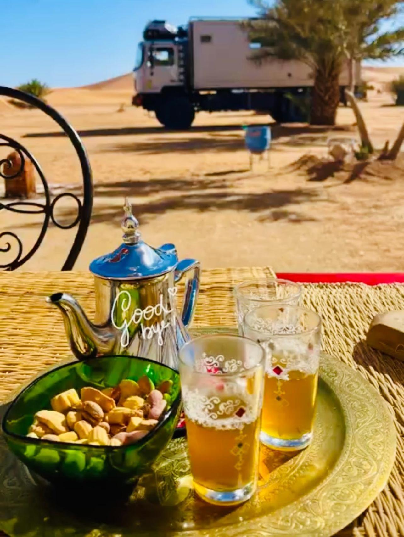 Hotel Camping Les Roses Des Dunes & Piscine เมอร์ซูกา ภายนอก รูปภาพ