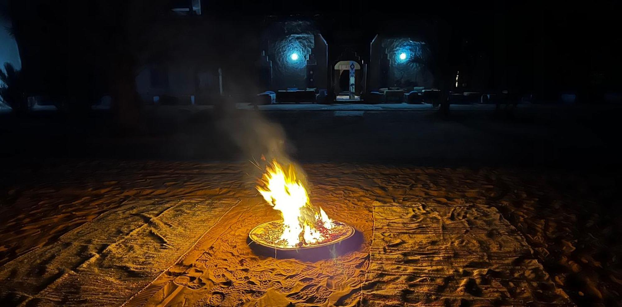 Hotel Camping Les Roses Des Dunes & Piscine เมอร์ซูกา ภายนอก รูปภาพ