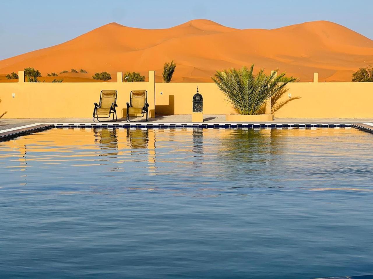Hotel Camping Les Roses Des Dunes & Piscine เมอร์ซูกา ภายนอก รูปภาพ