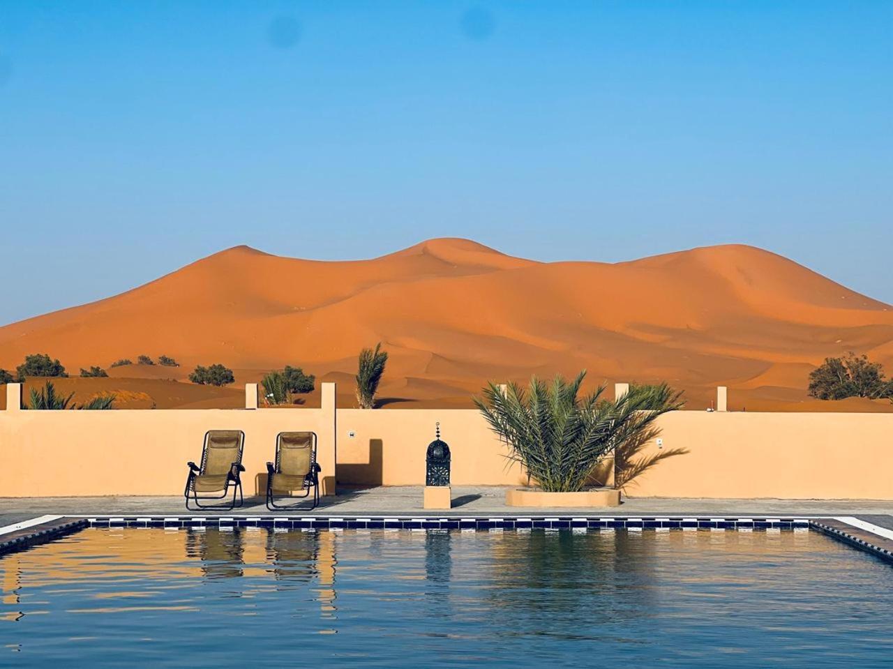 Hotel Camping Les Roses Des Dunes & Piscine เมอร์ซูกา ภายนอก รูปภาพ