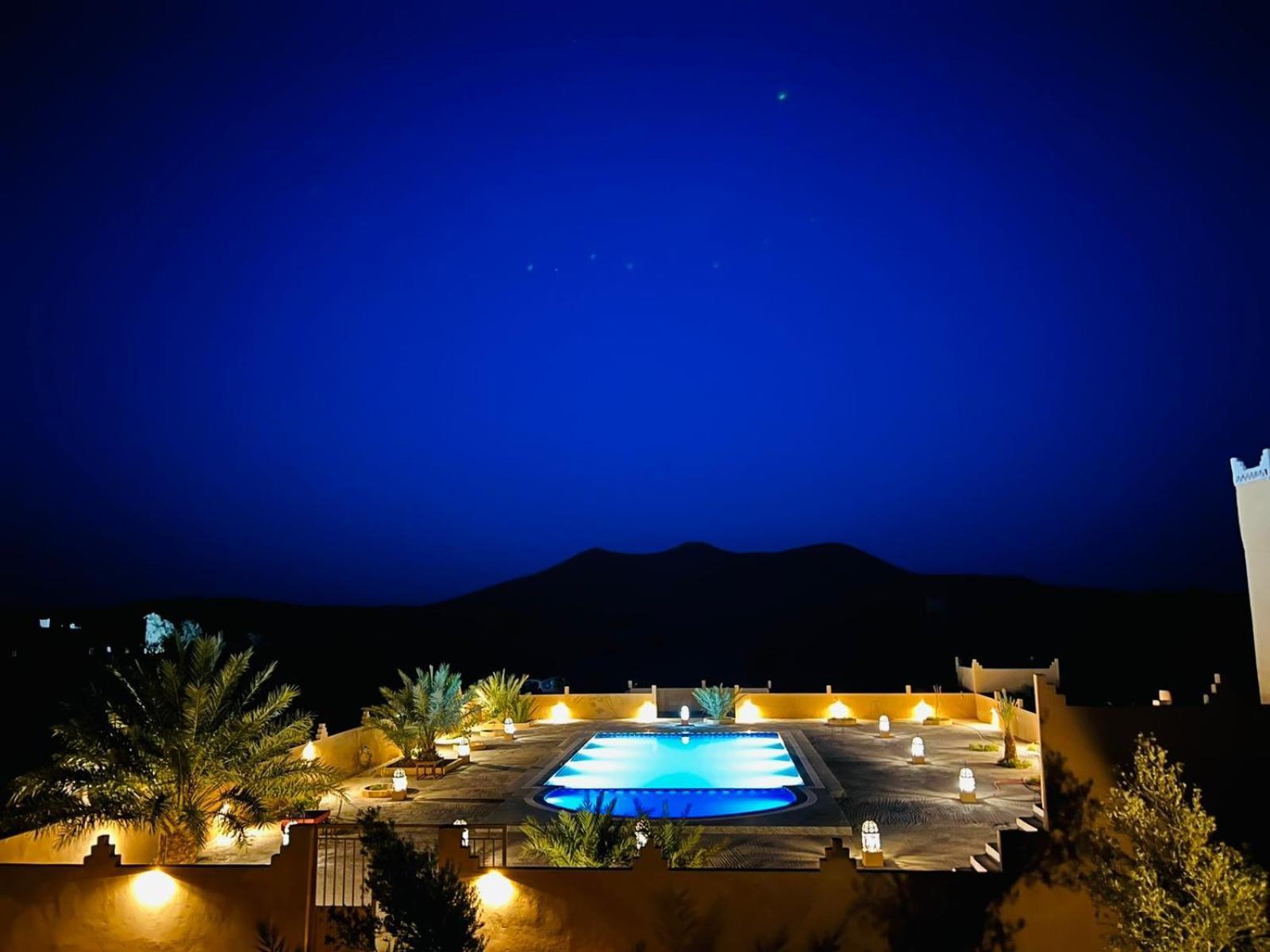 Hotel Camping Les Roses Des Dunes & Piscine เมอร์ซูกา ภายนอก รูปภาพ